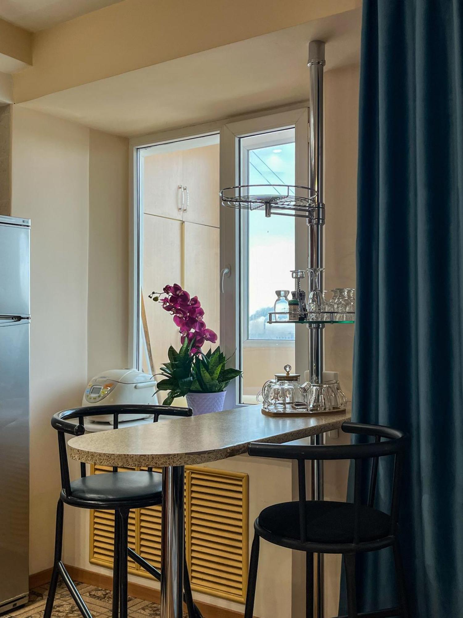 Apartmán Золотой Квадрат 60 Кв2 Almaty Exteriér fotografie